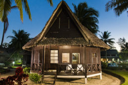 BUNGALOWS A MANDA BEACH HOTEL